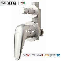 China Mezclador simple de la ducha del grifo del cuarto de baño del diseño del estilo de la venta caliente de la fabricación proveedor